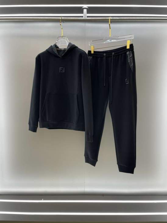 Picture of Fendi Sweater Suits _SKUFendiM-3XLxetr24939059